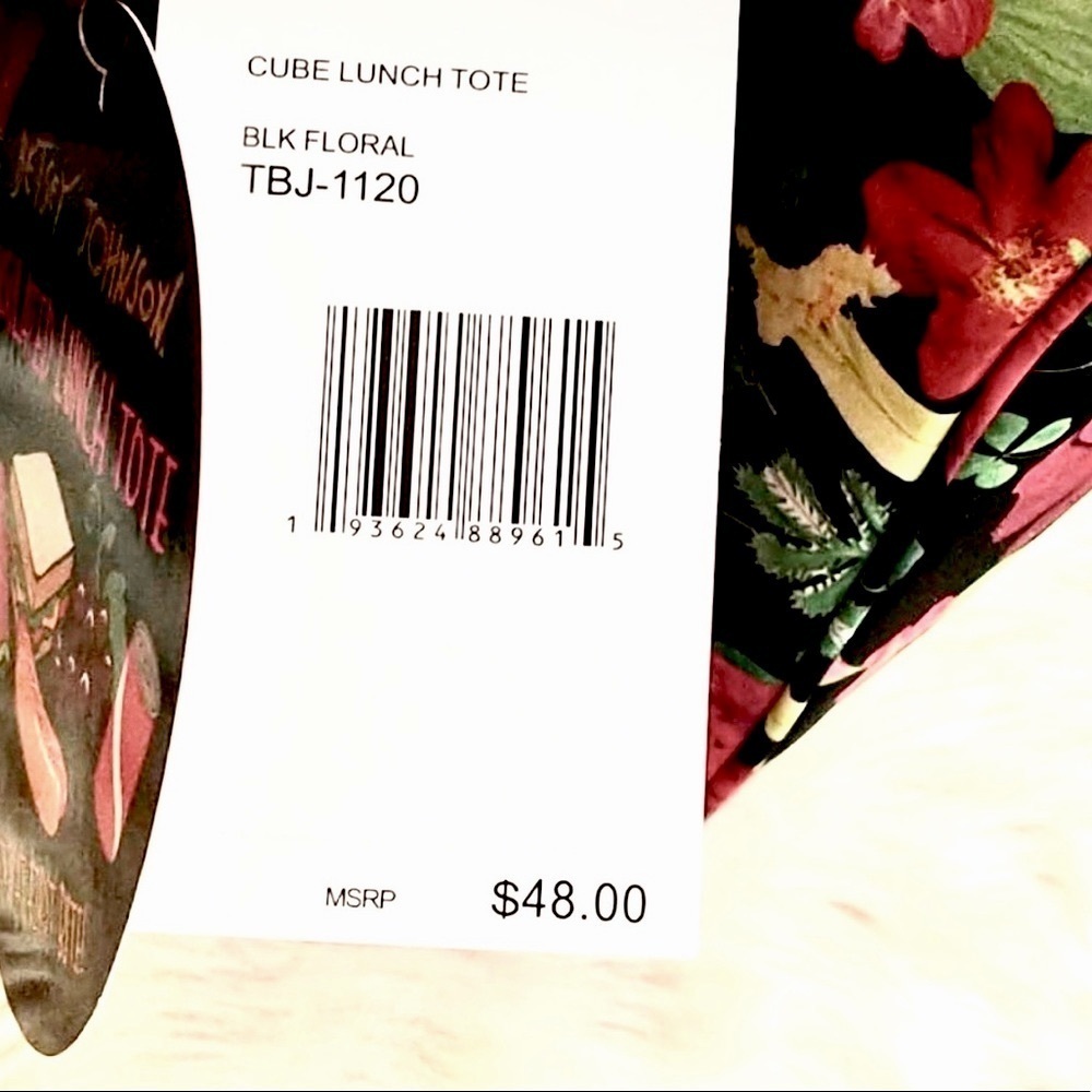 RESTOCKED! Betsey Johnson lunch tote! - Picture 6 of 6